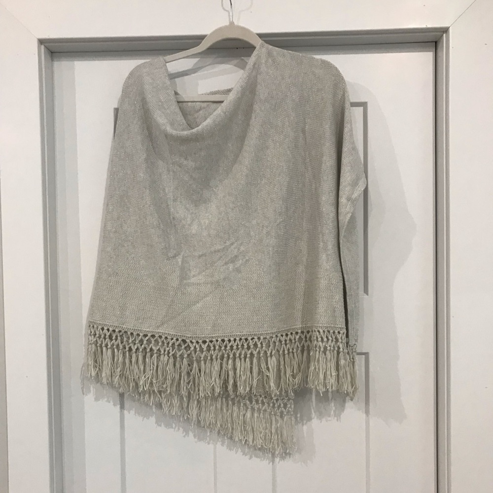 GUC Lilly Pulitzer poncho